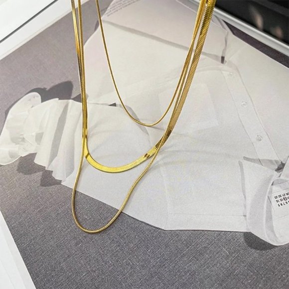 18k Gold Plated Minimalism 3 Layer Snake Bone Necklace - Picture 6 of 10